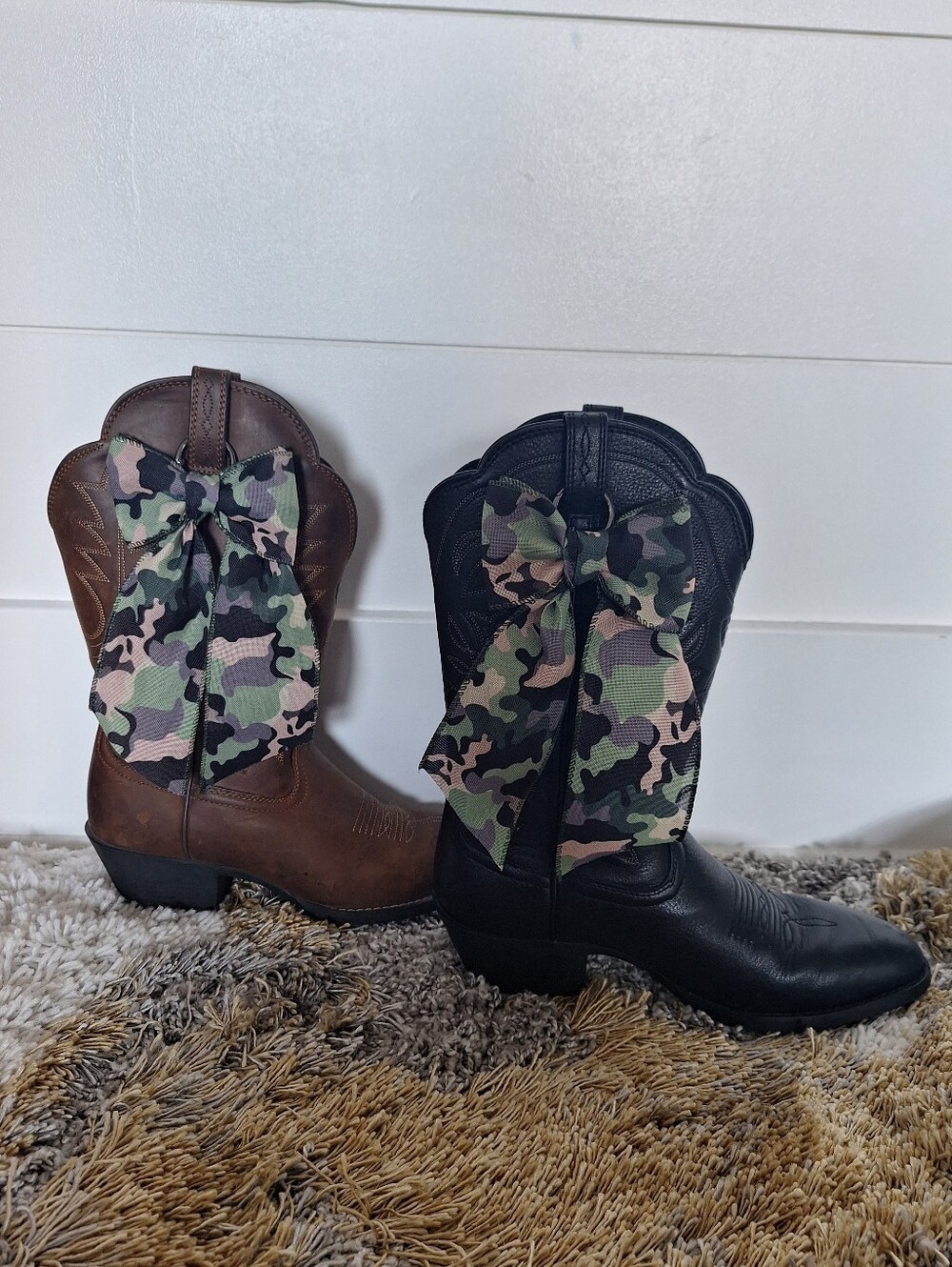 8 Inch Camo Handmade Boot Bow Clips